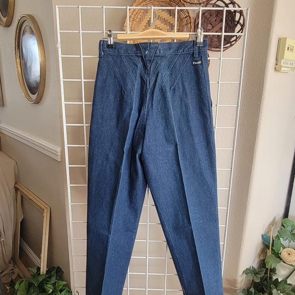 Wrangler Vintage Dark wash High-rise Western Jean - Picture 6 of 6